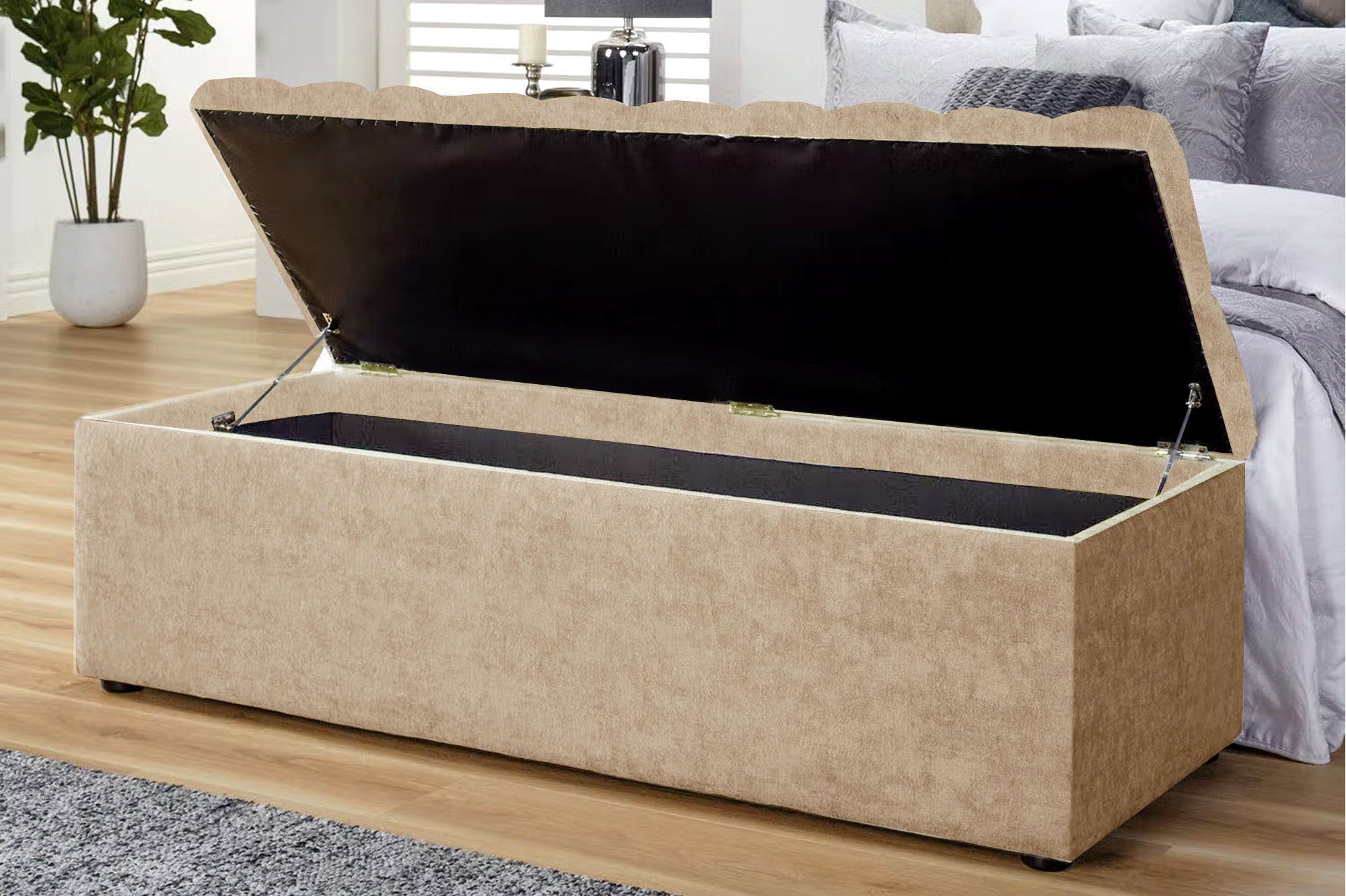 Chesterfield Ottoman Storage Box in Naples Velvet