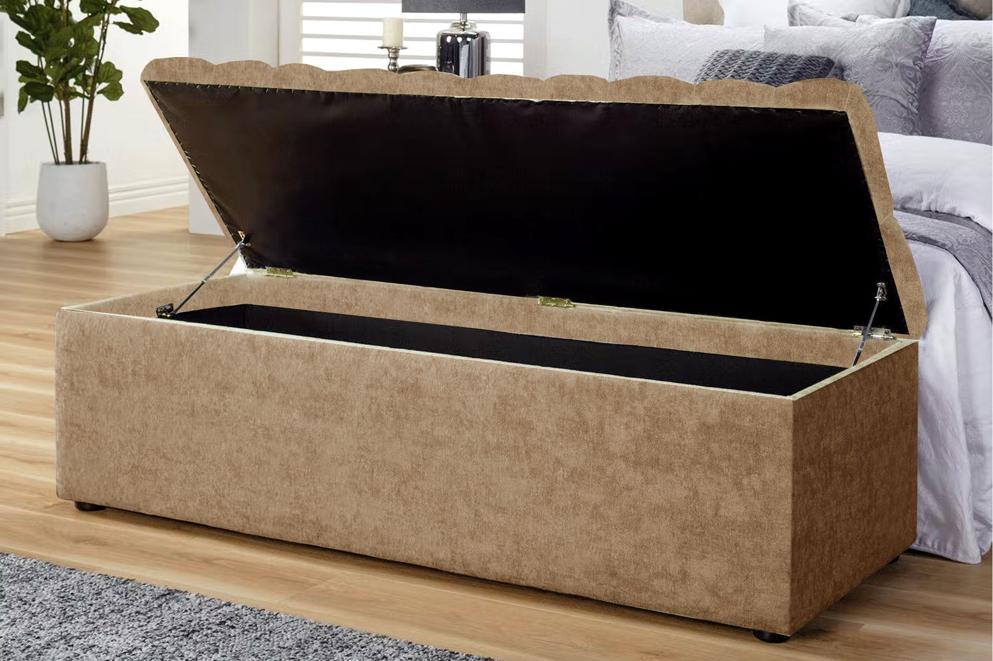 Chesterfield Ottoman Storage Box in Naples Velvet