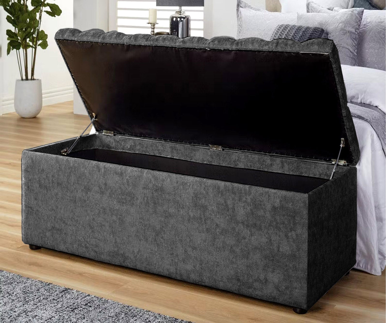 Chesterfield Ottoman Storage Box in Naples Velvet