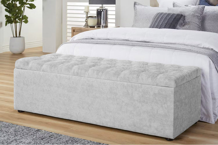 Chesterfield Ottoman Storage Box in Naples Velvet